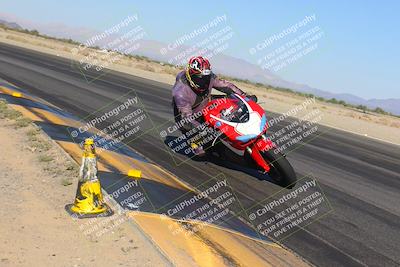 media/Nov-12-2023-SoCal Trackdays (Sun) [[5d1fba4e7d]]/Turn 14 Inside (2pm)/